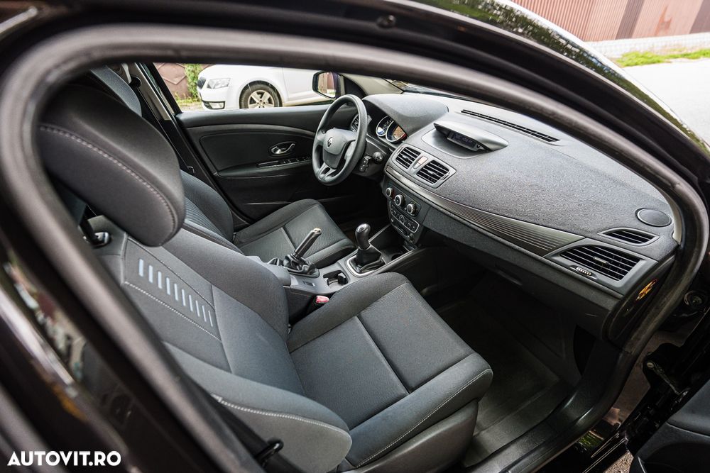 Renault Megane 1.6 16V 100 Expression - 9