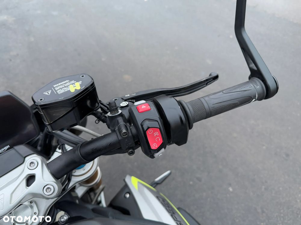 Triumph Speed Triple - 12