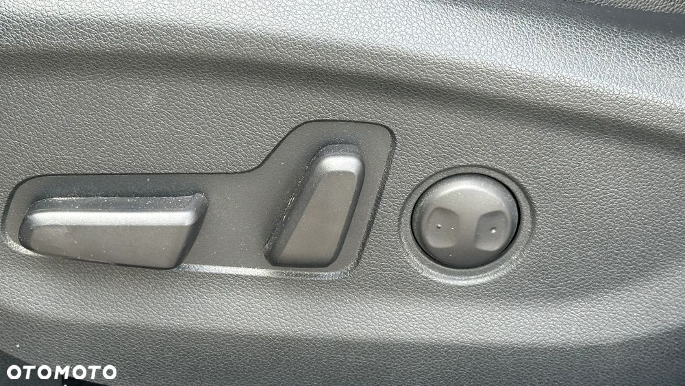 Kia Sportage 1.6 T-GDI Business Line 4WD DCT - 6