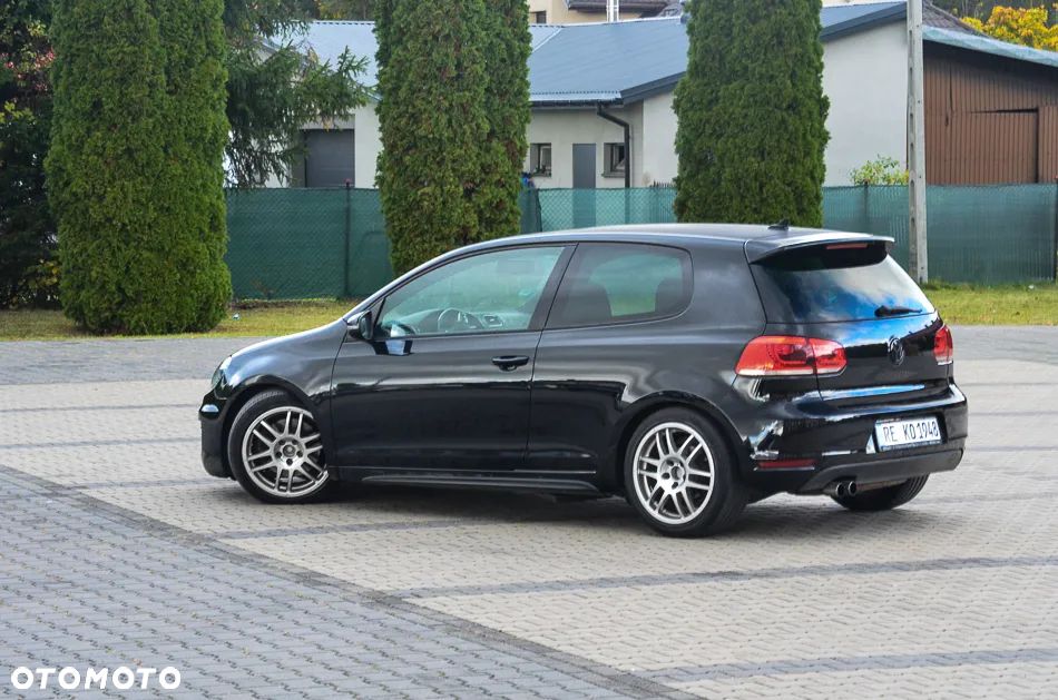 Volkswagen Golf 2.0 TDI DPF DSG GTD - 17
