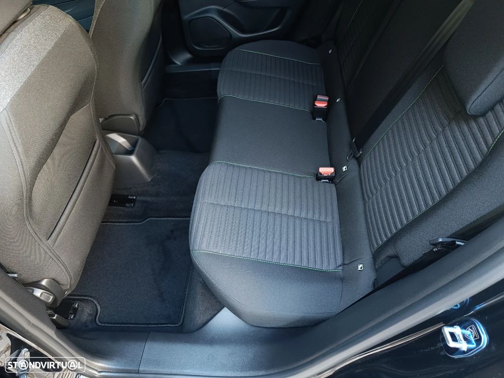 Peugeot 2008 1.2 PureTech Active Pack - 18
