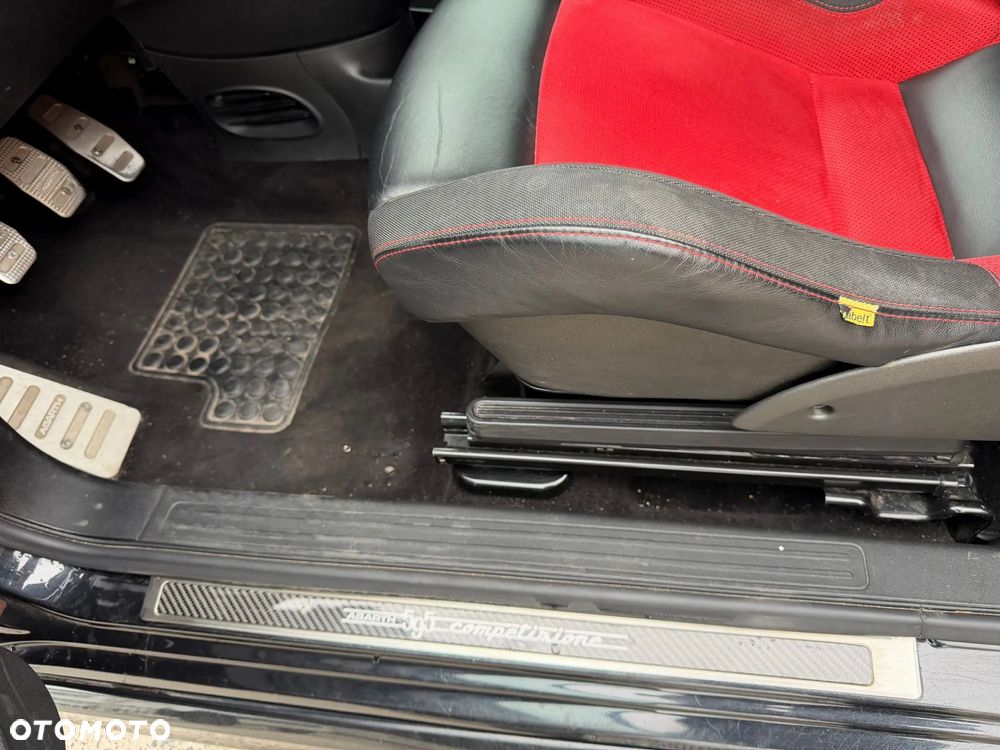 Abarth 595 1.4 T-Jet 16v Competizione - 11