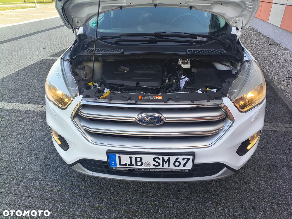 Ford Kuga 1.5 EcoBoost 2x4 Trend - 23