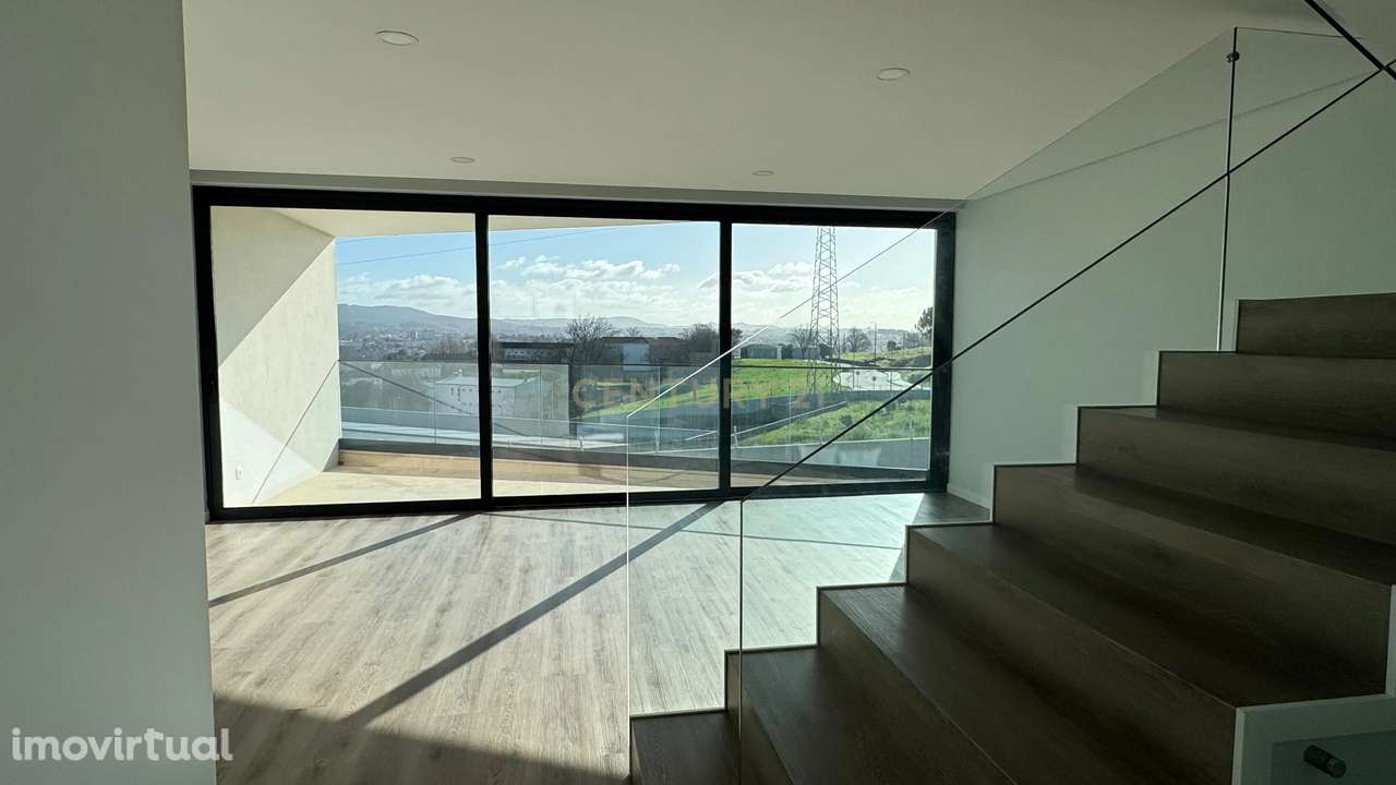 Moradia T3 em construção na Tv. Nova de Currais  em Paranhos - Grande imagem: 4/42