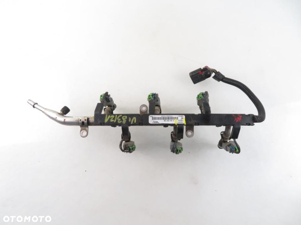 LISTWA WTRYSKOWA GMC ACADIA 3.6 - LY7 12604672 12602221 12603212 LY7 - 5