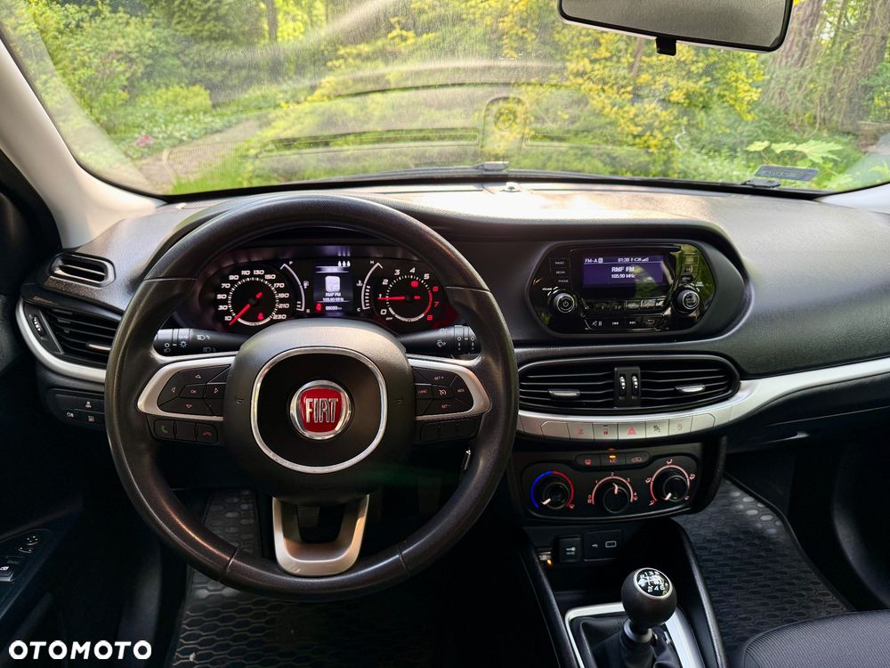 Fiat Tipo 1.4 T-Jet 16v Pop - 16