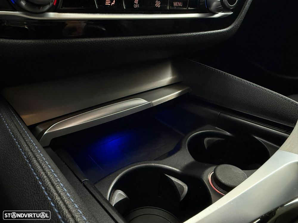 BMW 530 e iPerformance Pack M - 38