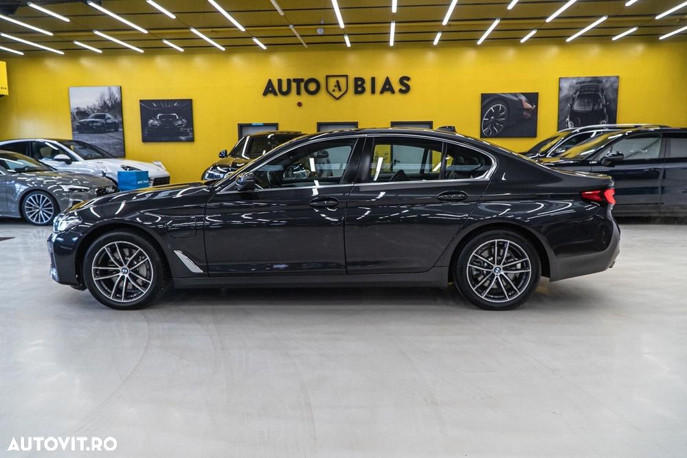 BMW Seria 5 530e Aut. Luxury Line - 22