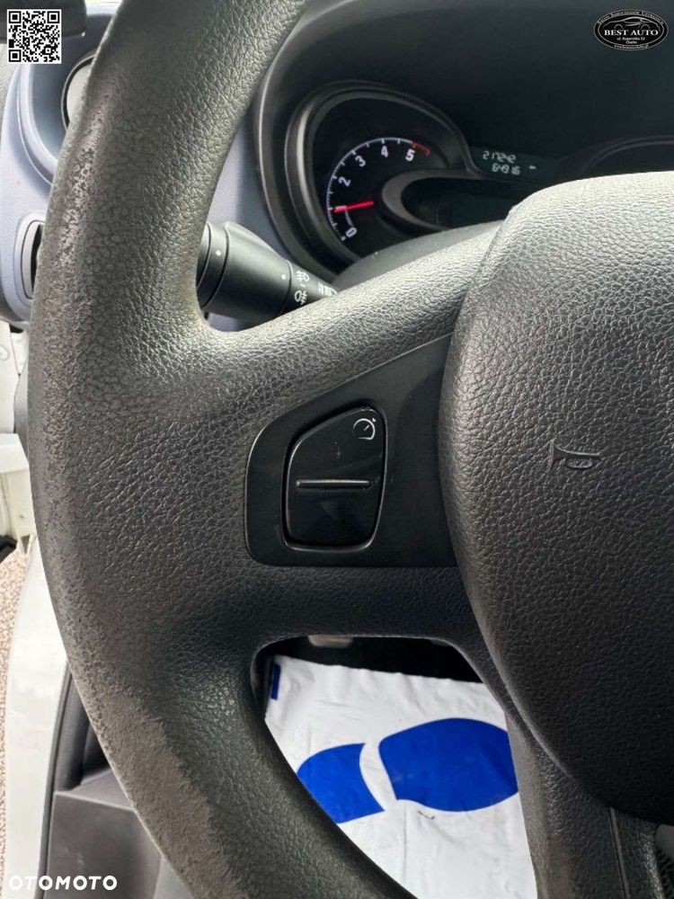 Opel Vivaro - 17