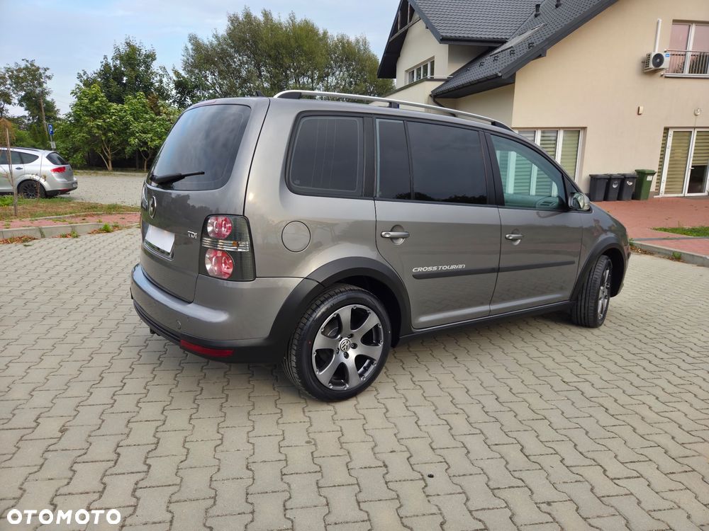 Volkswagen Touran 1.9 TDI DPF Cross - 6