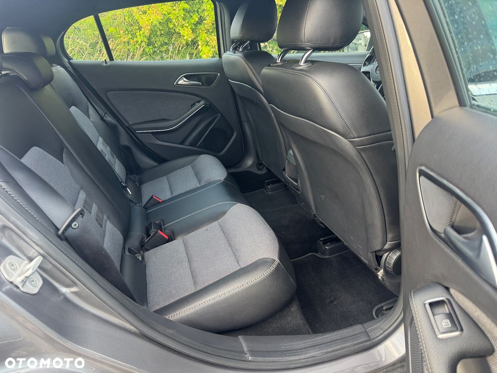 Mercedes-Benz GLA 200 d 4Matic 7G-DCT SCORE - 8