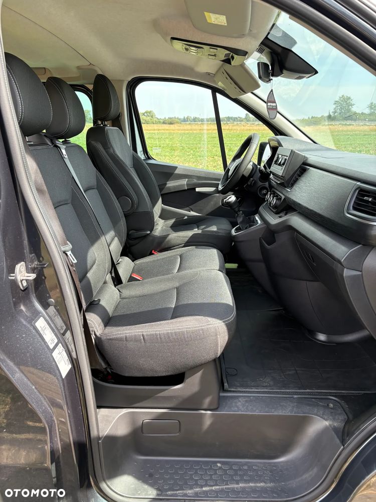 Renault Trafic 2.0 dCi - 10