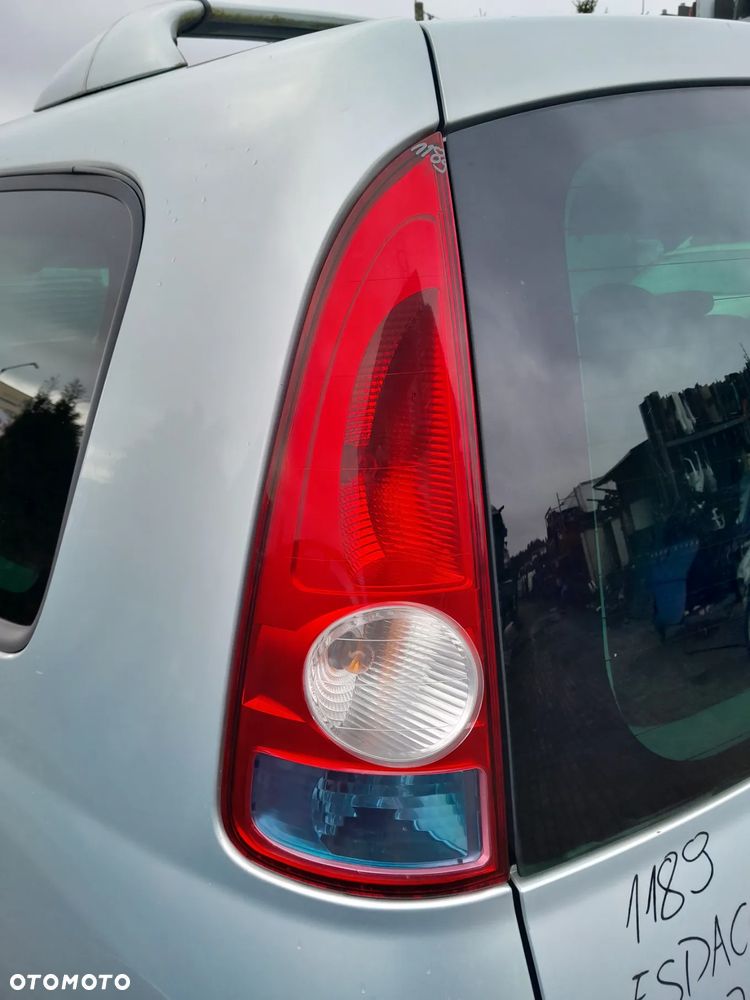 RENAULT ESPACE IV LAMPA TYLNA LEWA W BŁOTNIK - 2