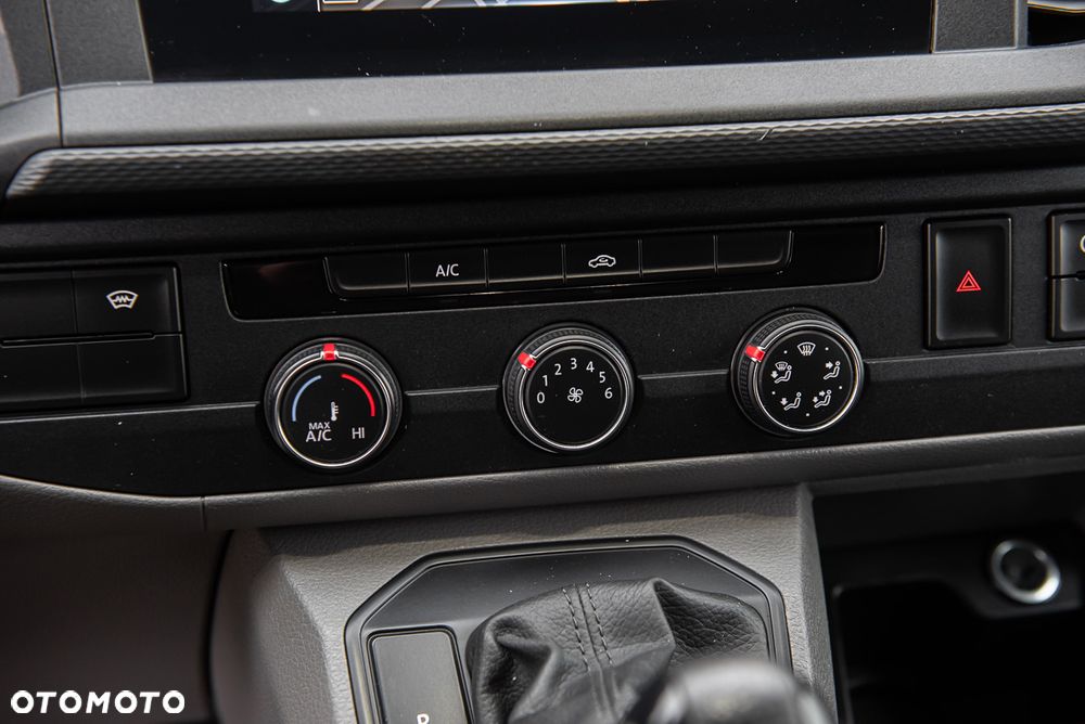 Volkswagen Transporter - 17
