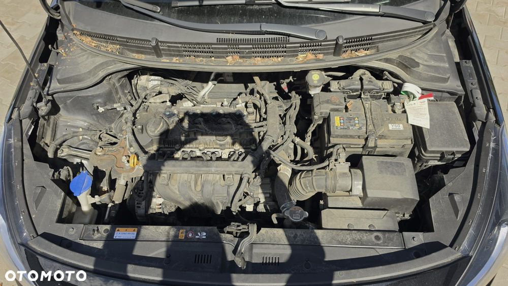 Kia Rio 1.2 L - 7