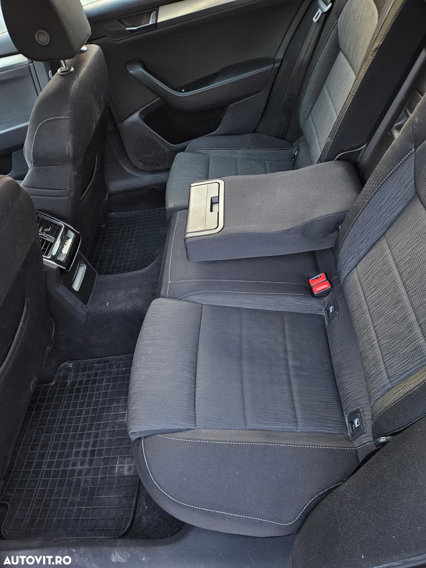 Skoda Superb 2.0 TDI Style - 6
