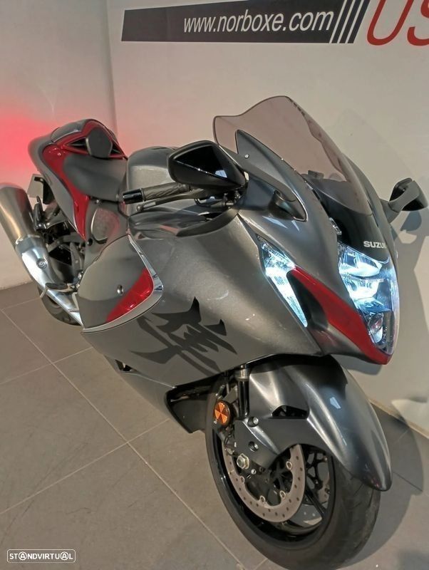 Suzuki Hayabusa GSX-R 1300 - 5