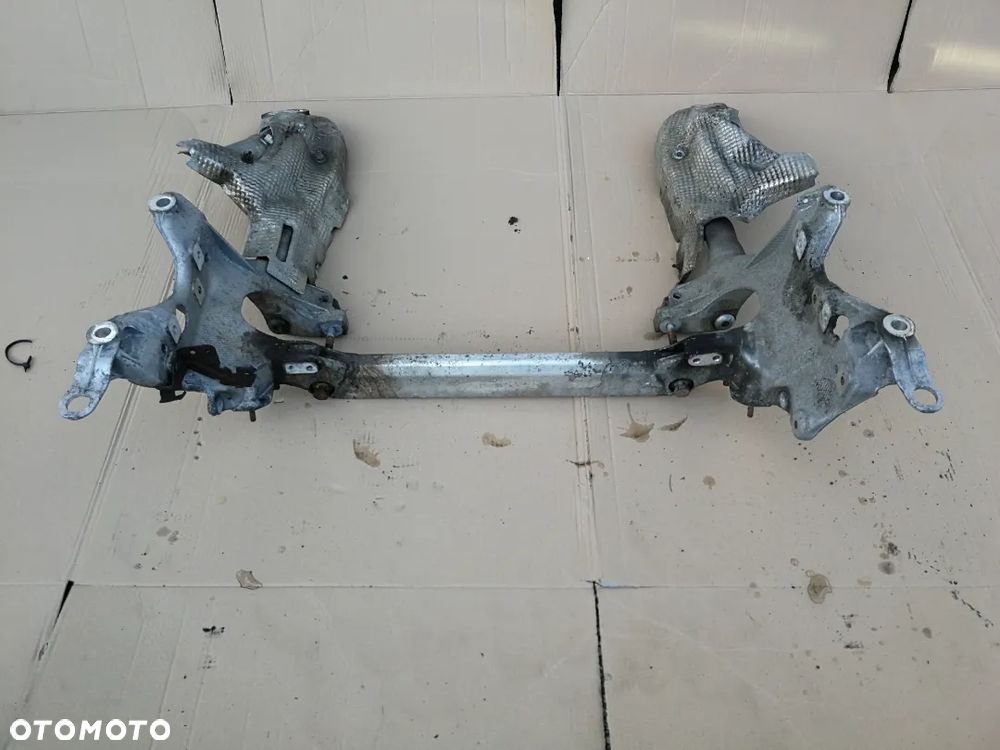 Audi A4 B8 A5 wózek sanki przód 8T0399315H - 2