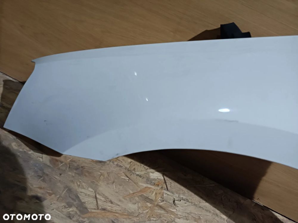 BŁOTNIK PRZEDNI LEWY SKODA OCTAVIA III LIFT 17- 5E0807221 - 2