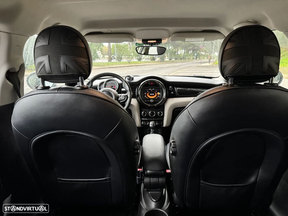 MINI 5 Portas Cooper D Auto - 8