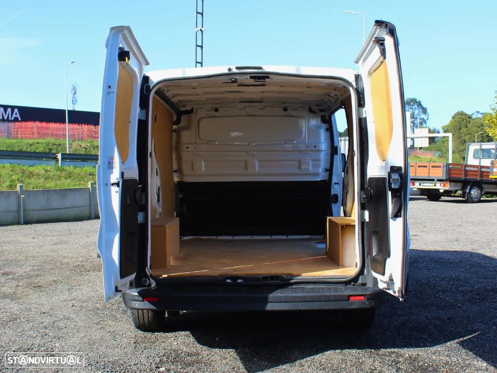 Renault Trafic 2.0 TDCI com IVA - 7
