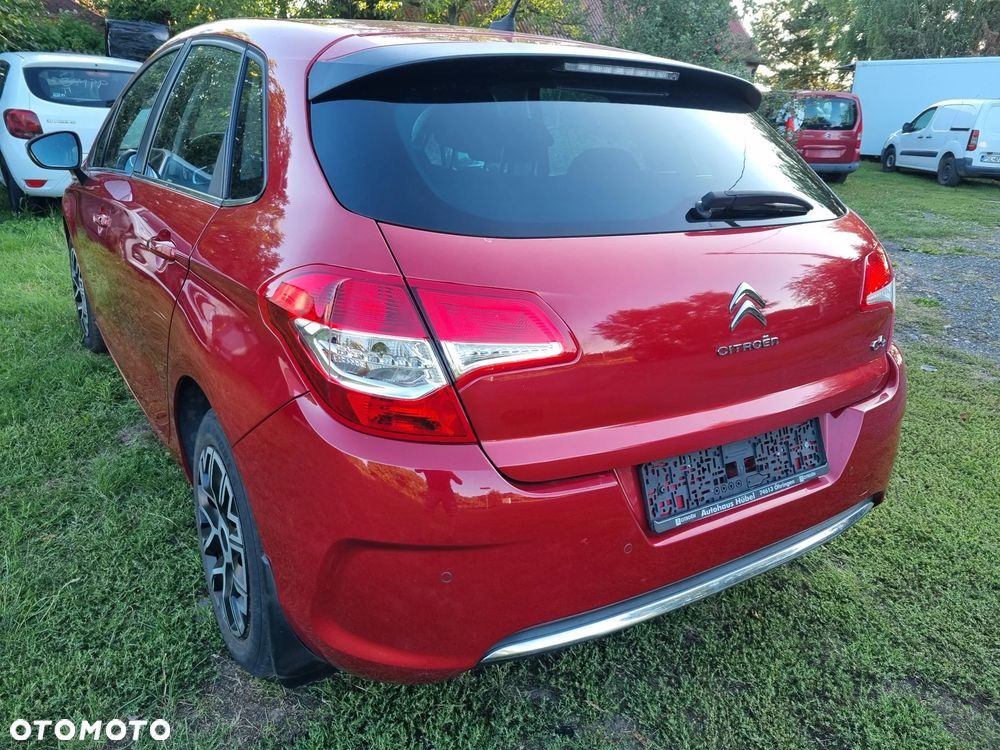 Citroën C4 e-HDi 115 Selection - 4