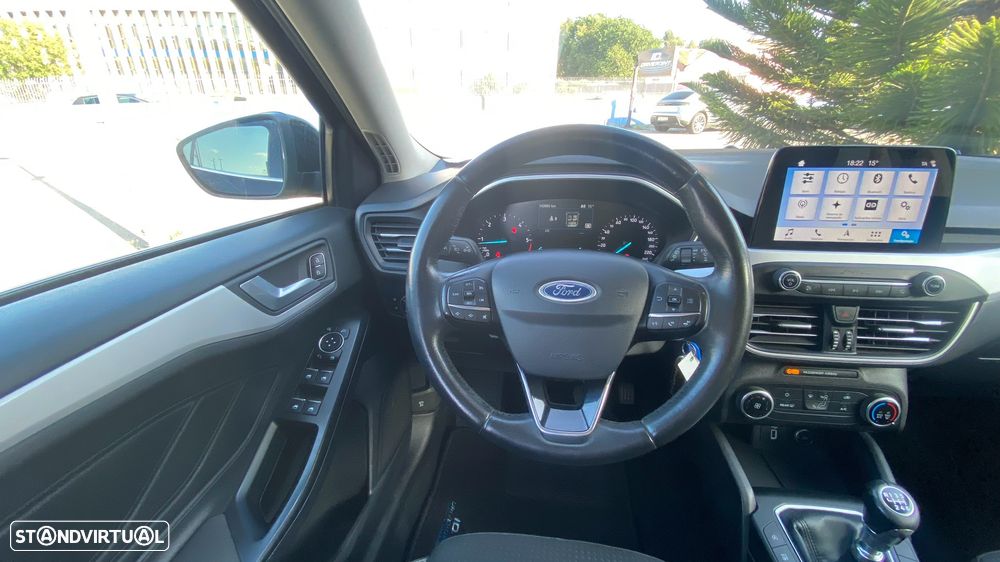 Ford Focus SW 1.5 TDCi EcoBlue Titanium - 25