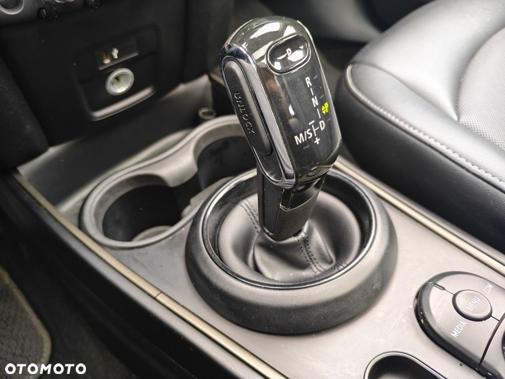 MINI Countryman Cooper All4 Essential Trim - 15
