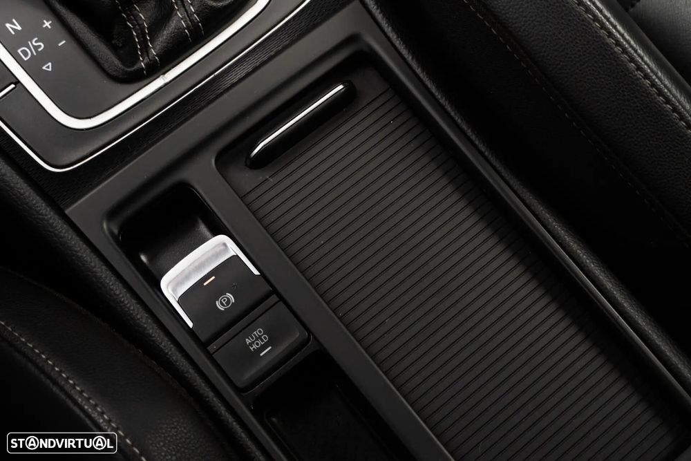 VW Golf 2.0 TDI GTD DSG - 23
