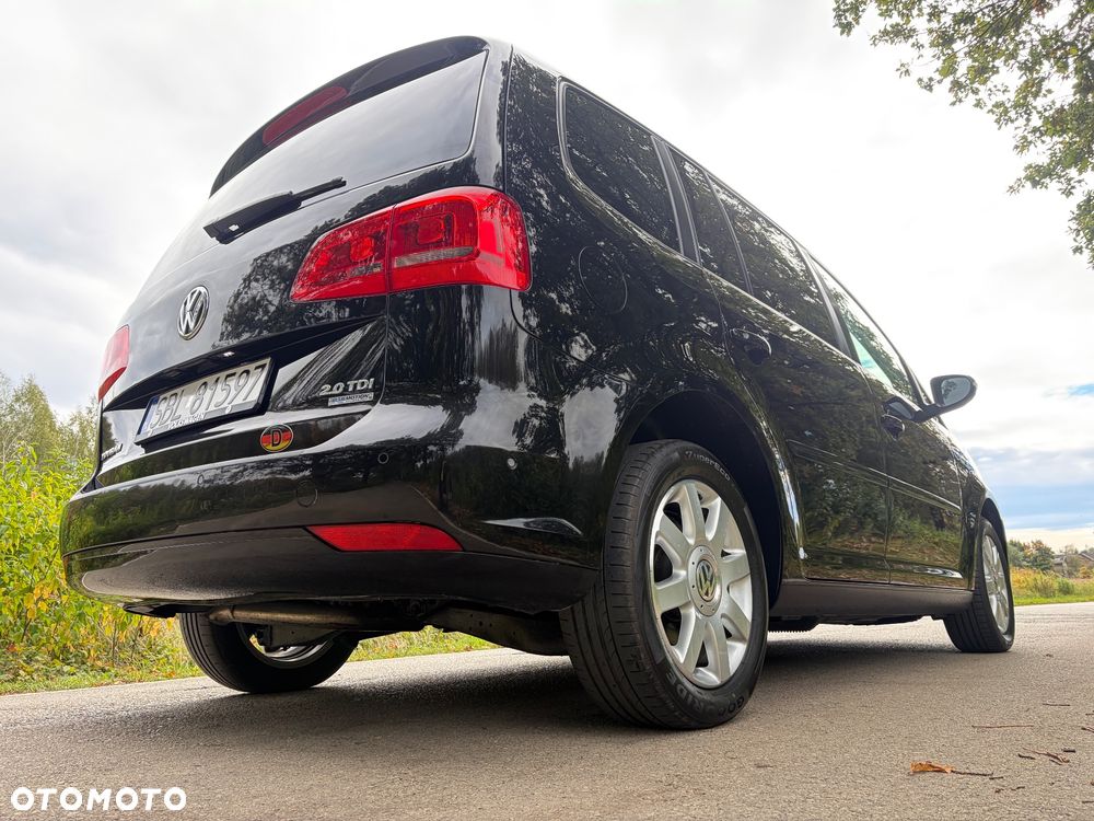 Volkswagen Touran - 19