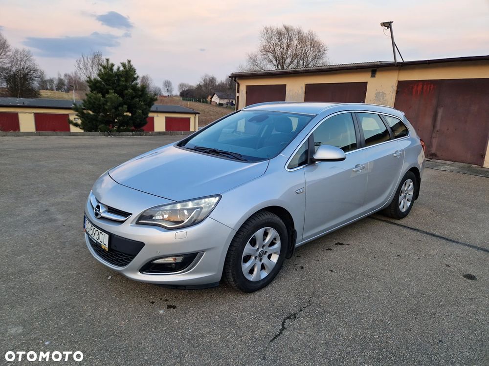 Opel Astra 1.6 CDTI Cosmo - 11