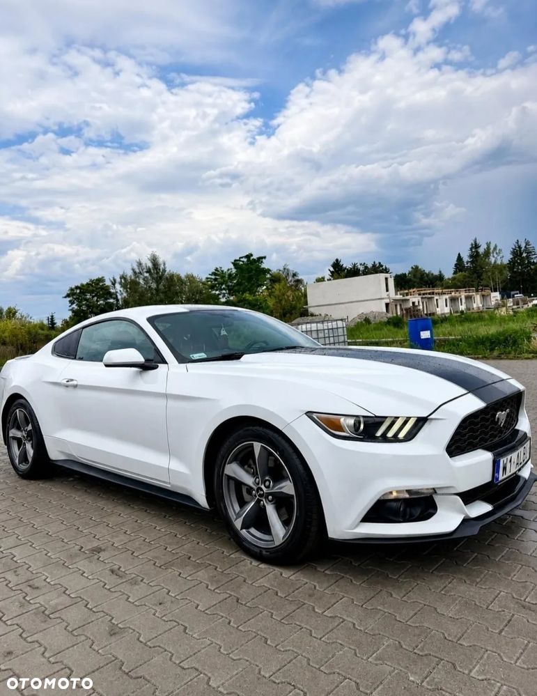 Ford Mustang 3.7 V6 - 1