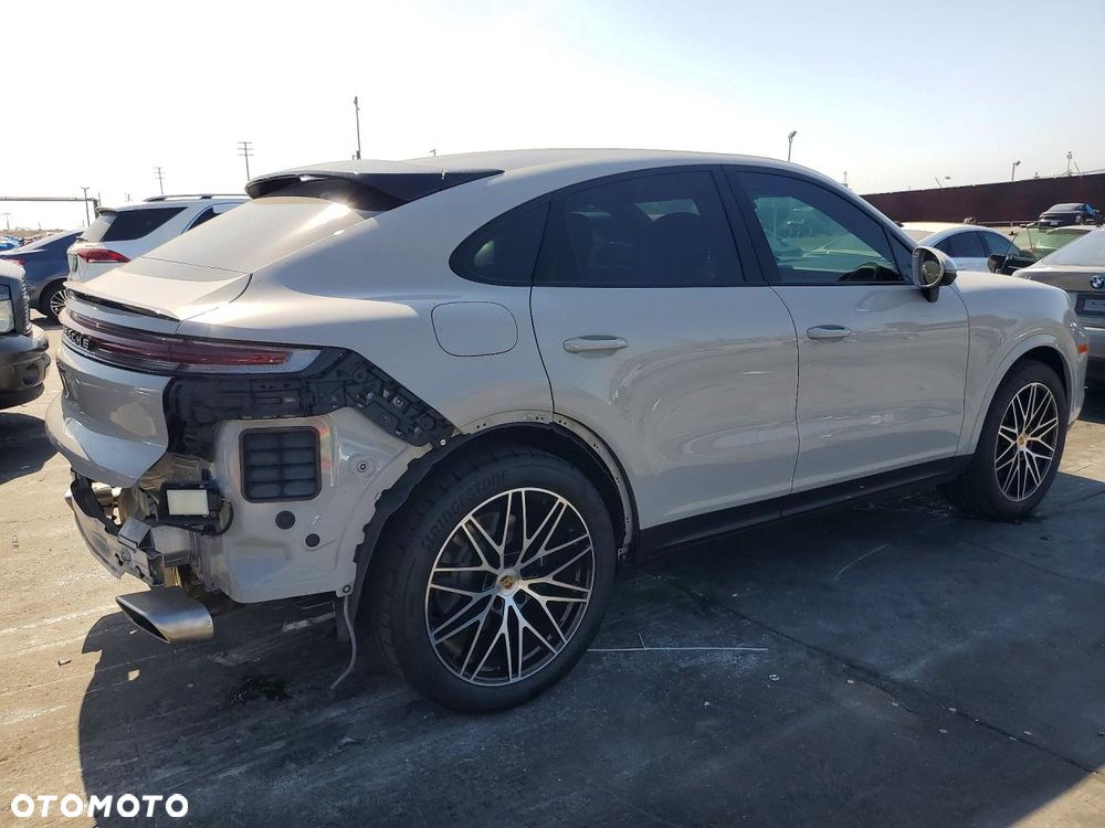 Porsche Cayenne Standard - 3