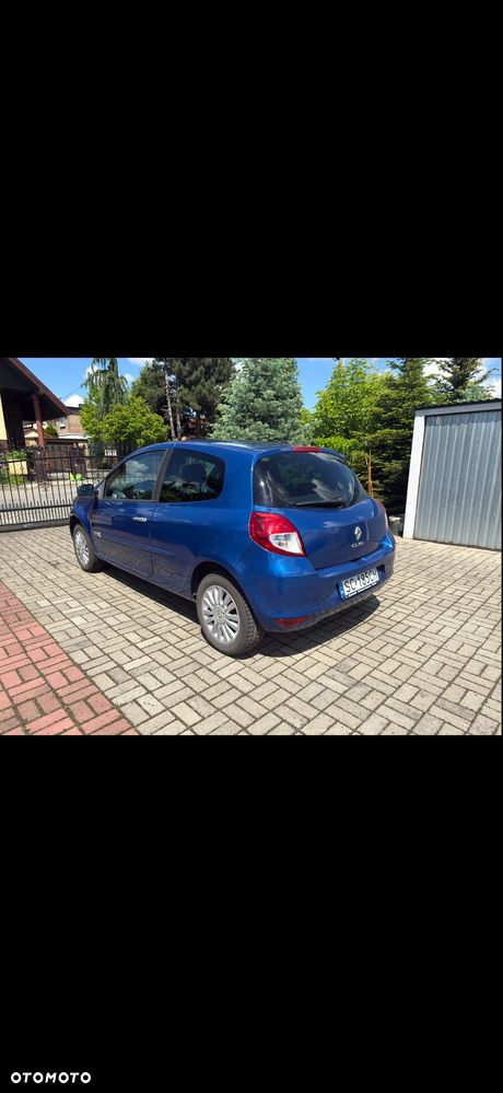 Renault Clio - 8