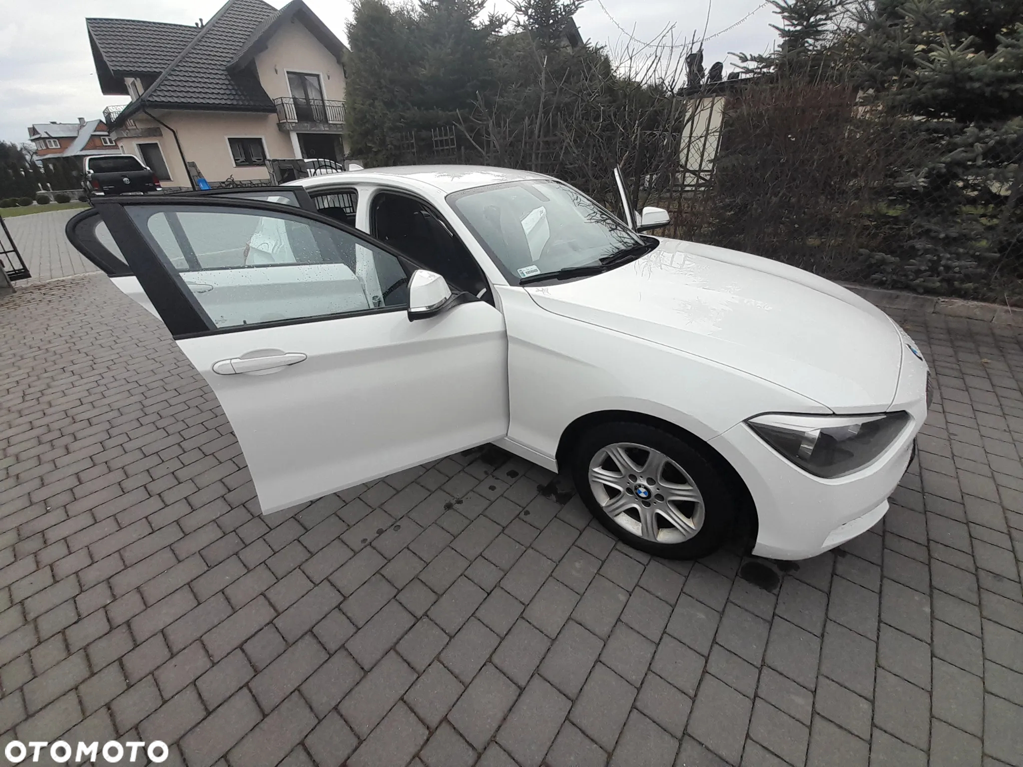 BMW Seria 1 116d - 11