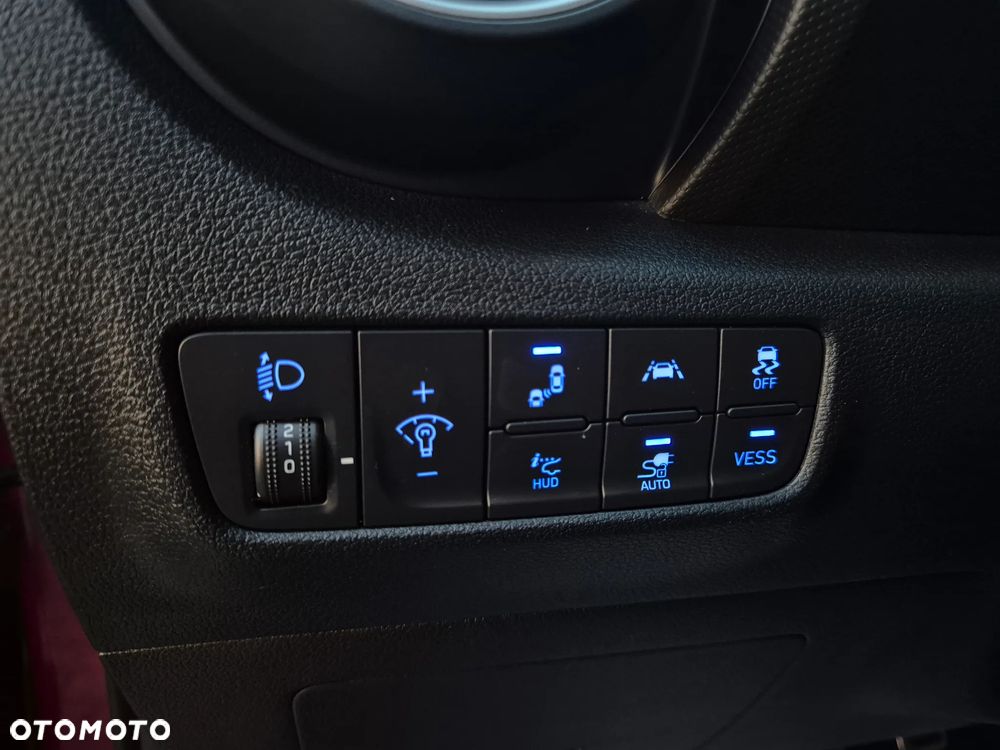 Hyundai Kona 64kWh Premium - 19