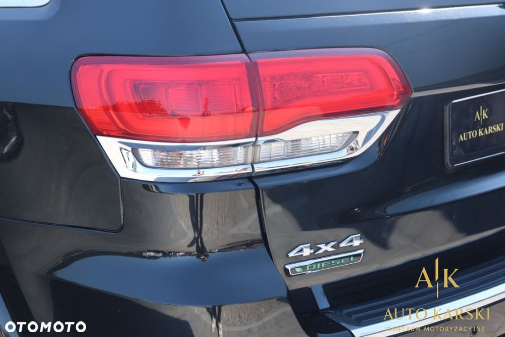 Jeep Grand Cherokee - 17