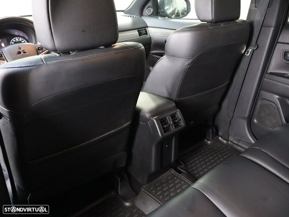 Mitsubishi Outlander 2.4 Instyle - 9