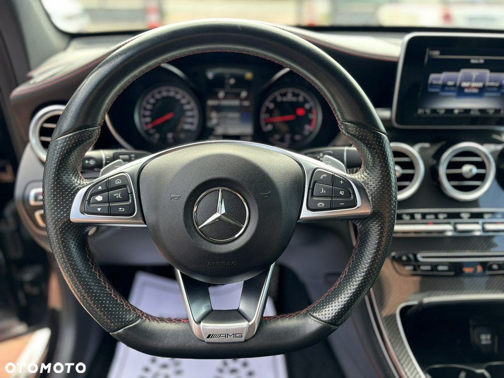 Mercedes-Benz GLC - 16