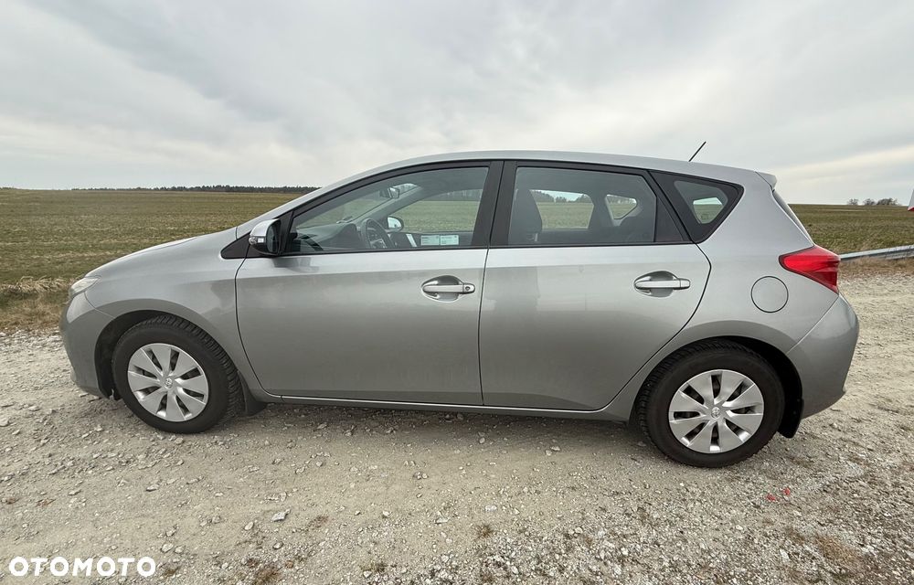 Toyota Auris - 4