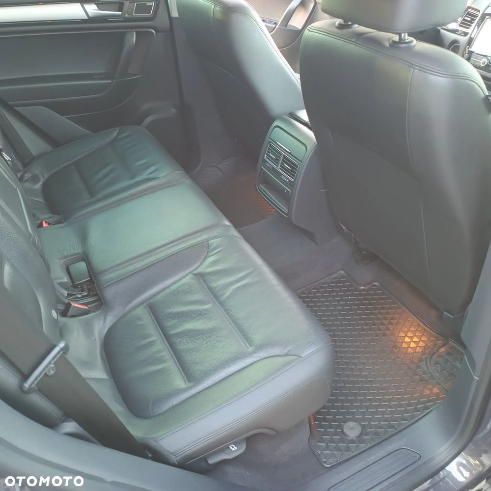 Volkswagen Touareg 3.0 V6 TDI BMT - 20