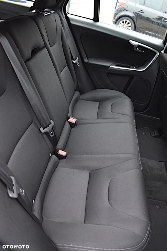 Volvo V60 - 34