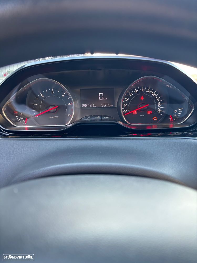 Peugeot 208 1.4 HDi Access - 16