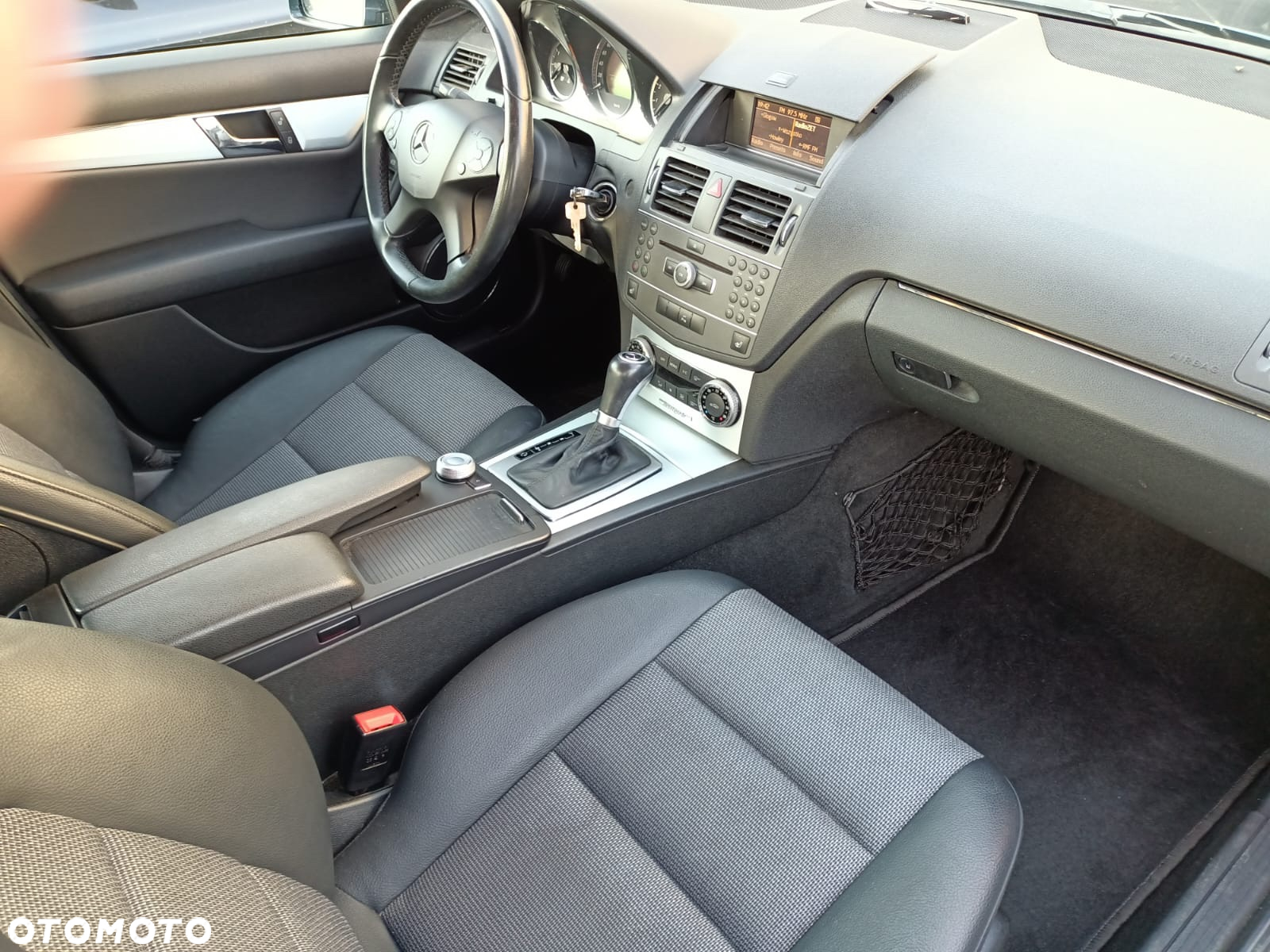 Mercedes-Benz Klasa C 180 BlueEFFICIENCY 7G-TRONIC Avantgarde - 10