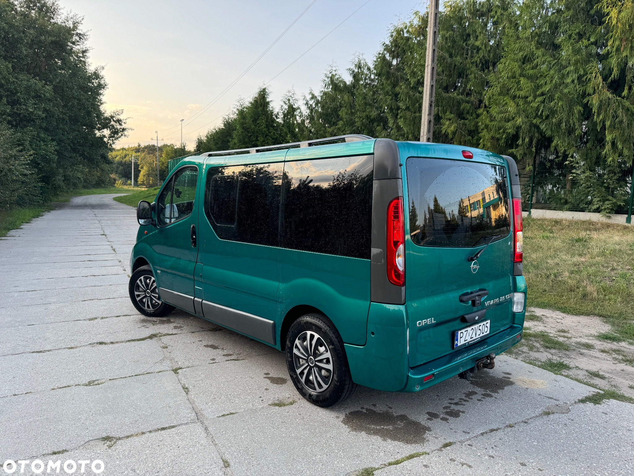 Opel Vivaro - 2