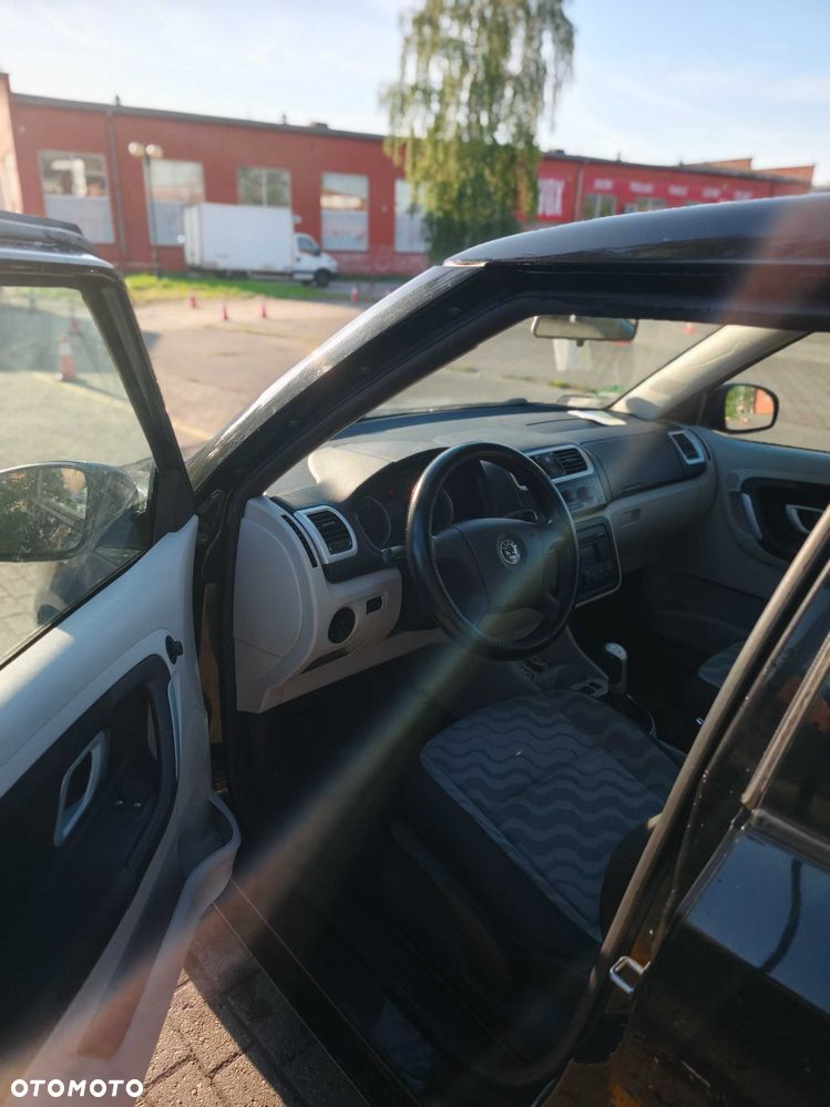 Skoda Fabia - 6