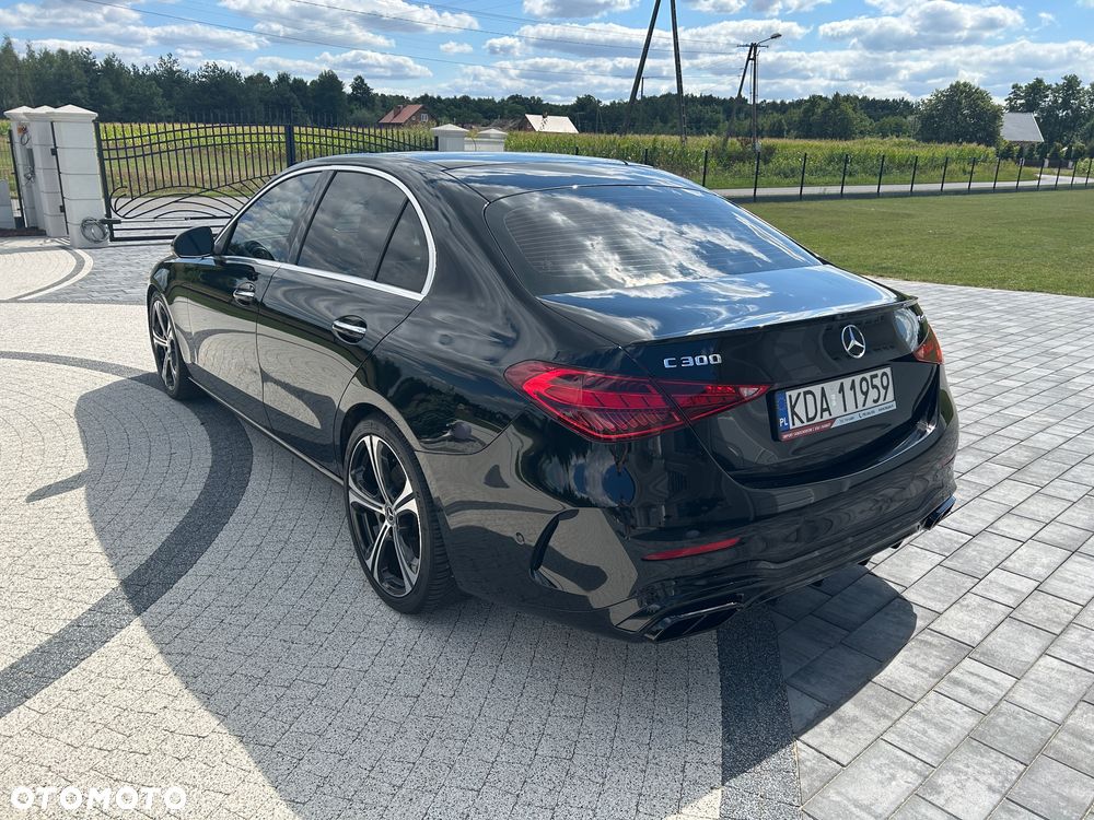 Mercedes-Benz Klasa C 300 9G-TRONIC - 5