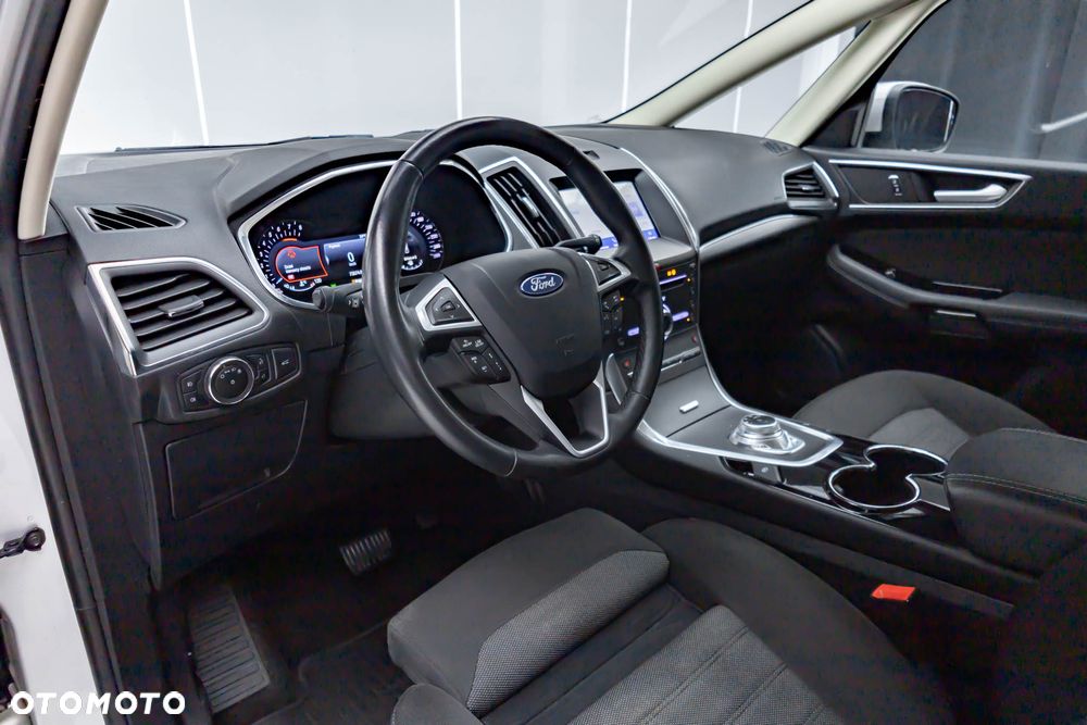 Ford S-Max 2.5 Duratec FHEV TITANIUM - 23