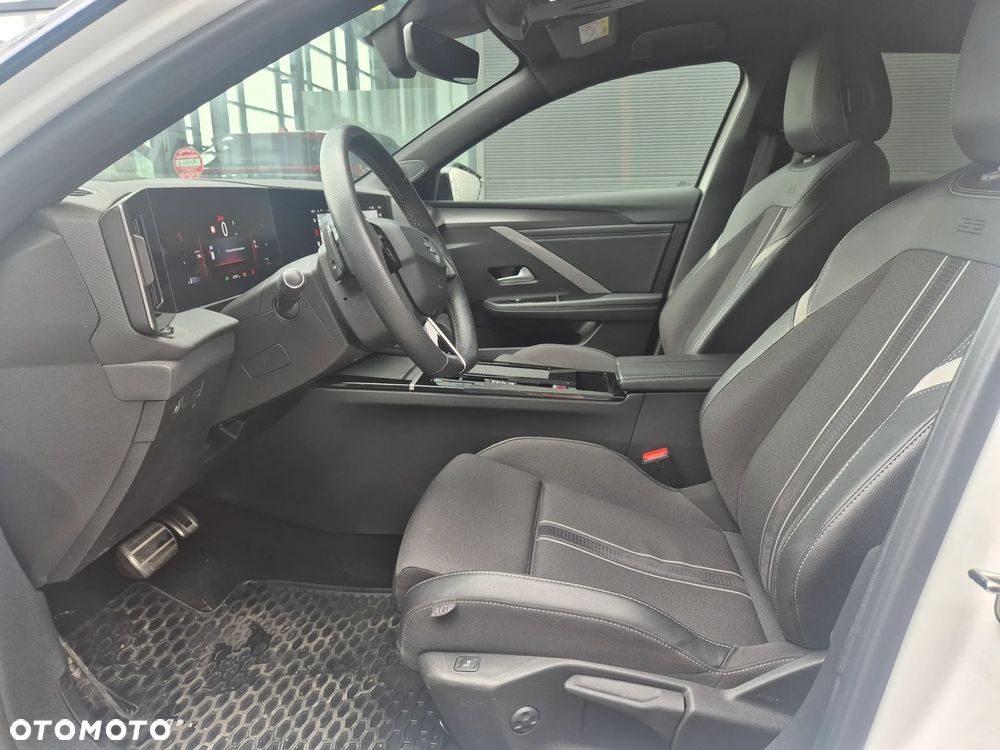 Opel Astra 1.2 T GS S&S - 10