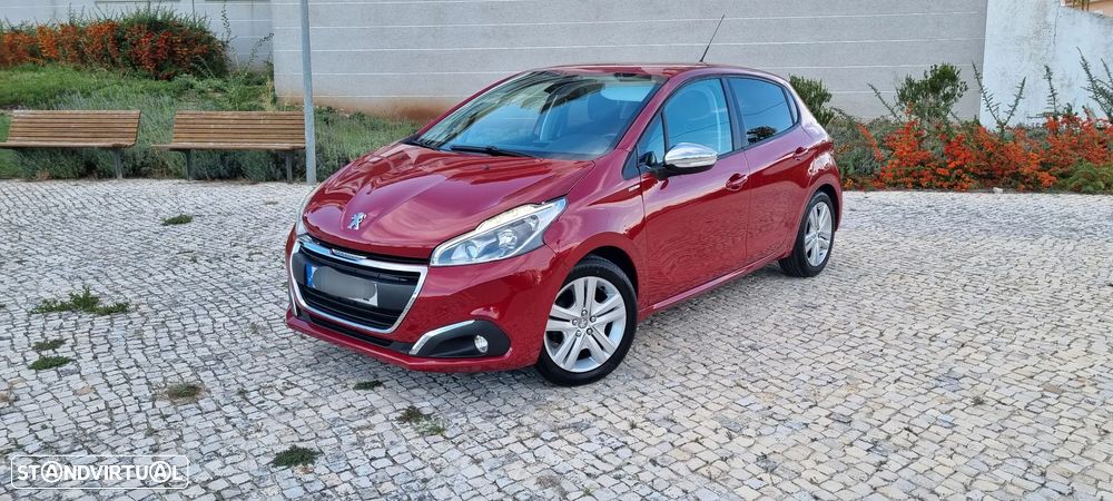Peugeot 208 1.2 PureTech Style - 1